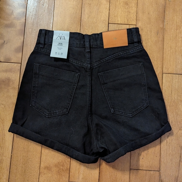Black Denim 'Mom Short' - Zara - Picture 3 of 5